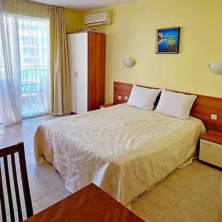 Хотел Pool View Studio, Pollo Resort, Sunny 3*